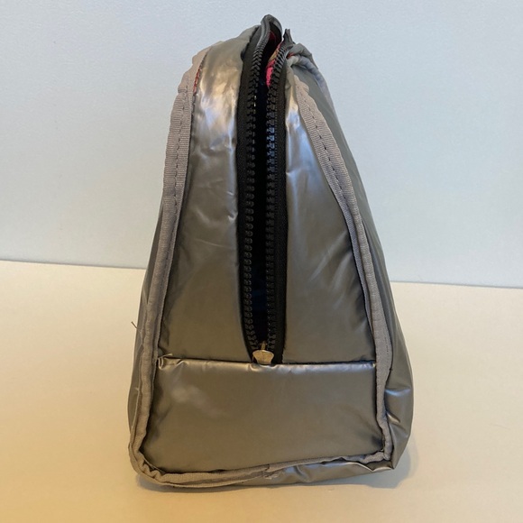 Betsey Johnson Insulated Zip Lunch Tote Skull Sunglasses Black & Pink Colorful - Picture 12 of 14